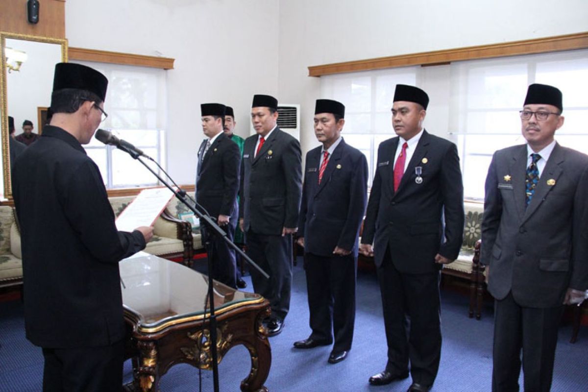 Wali Kota lantik lima pejabat eselon II