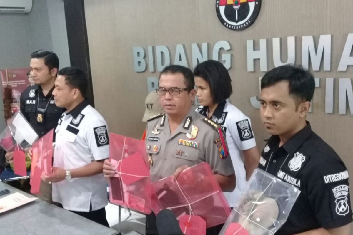 Polda Jatim Bongkar Praktik Prostiitusi Berkedok Karaoke