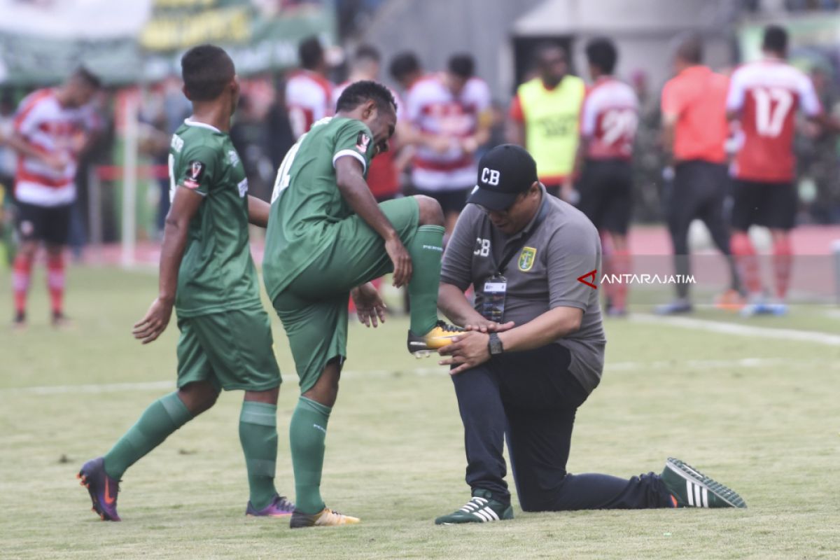 Persebaya Vs PSMS Berbeda