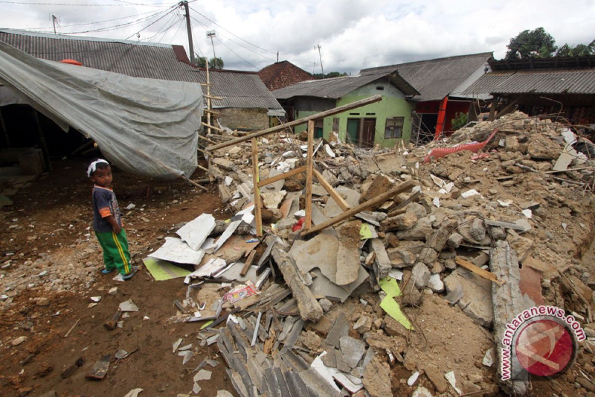 KPAI : 13 sekolah rusak pasca-gempa di Lebak