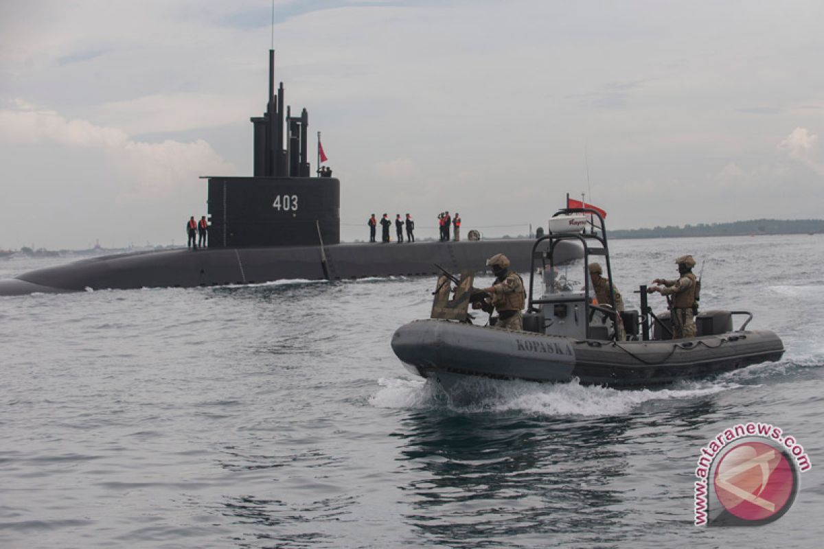Indonesian military orders submarines from South Korea