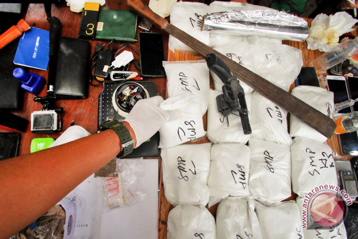 Police seize 18 kg of crystal meth in W Jakarta`s Kampung Ambon