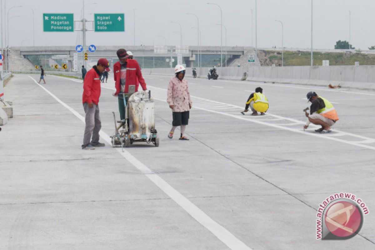 Tol Ngawi-Kertosono baru bisa dilalui pertengahan Februari