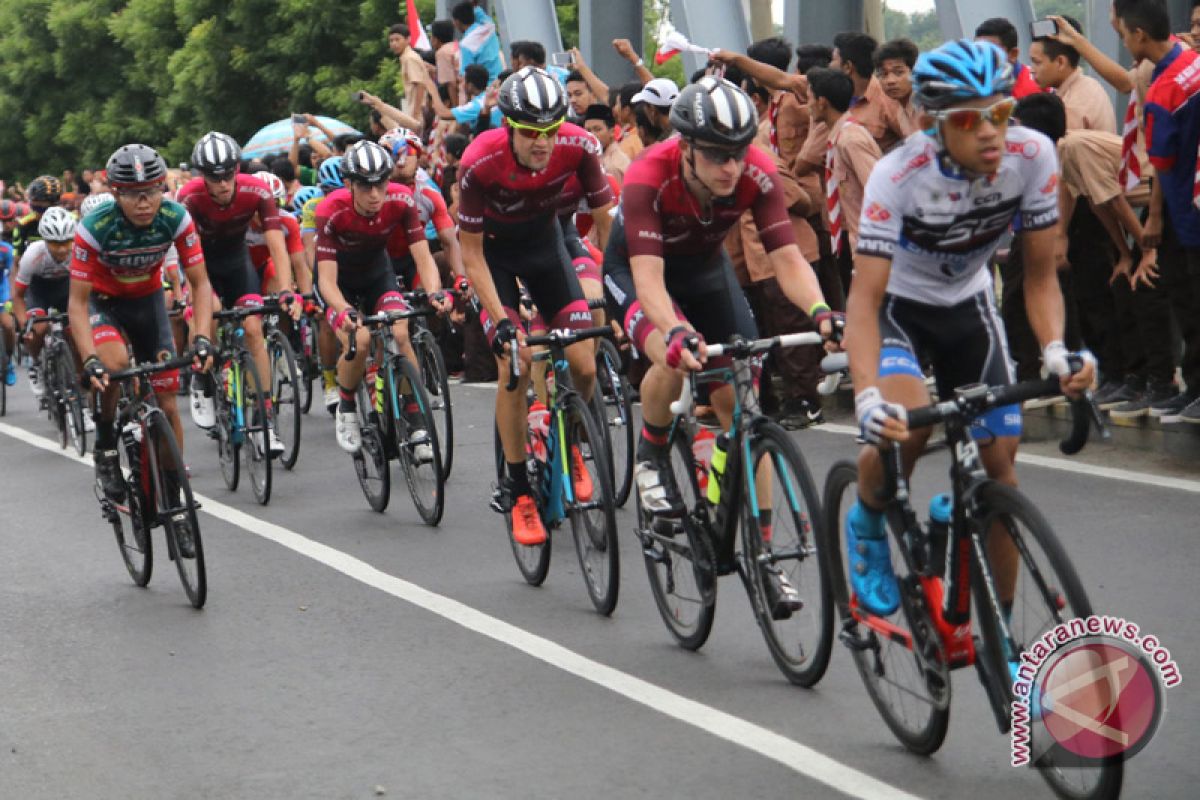 Tanjakan Bedugul ujian terakhir Tour de Indonesia