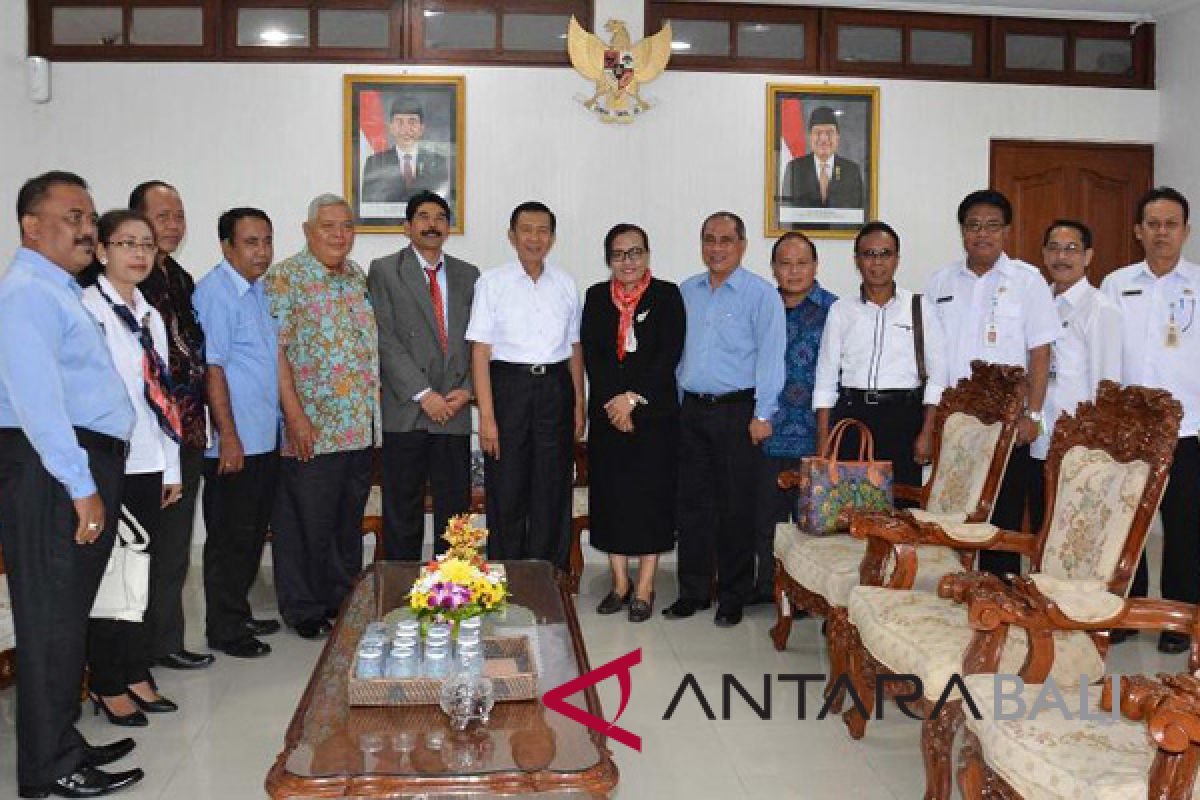 Gubernur Bali dorong pembaharuan IHDN Denpasar