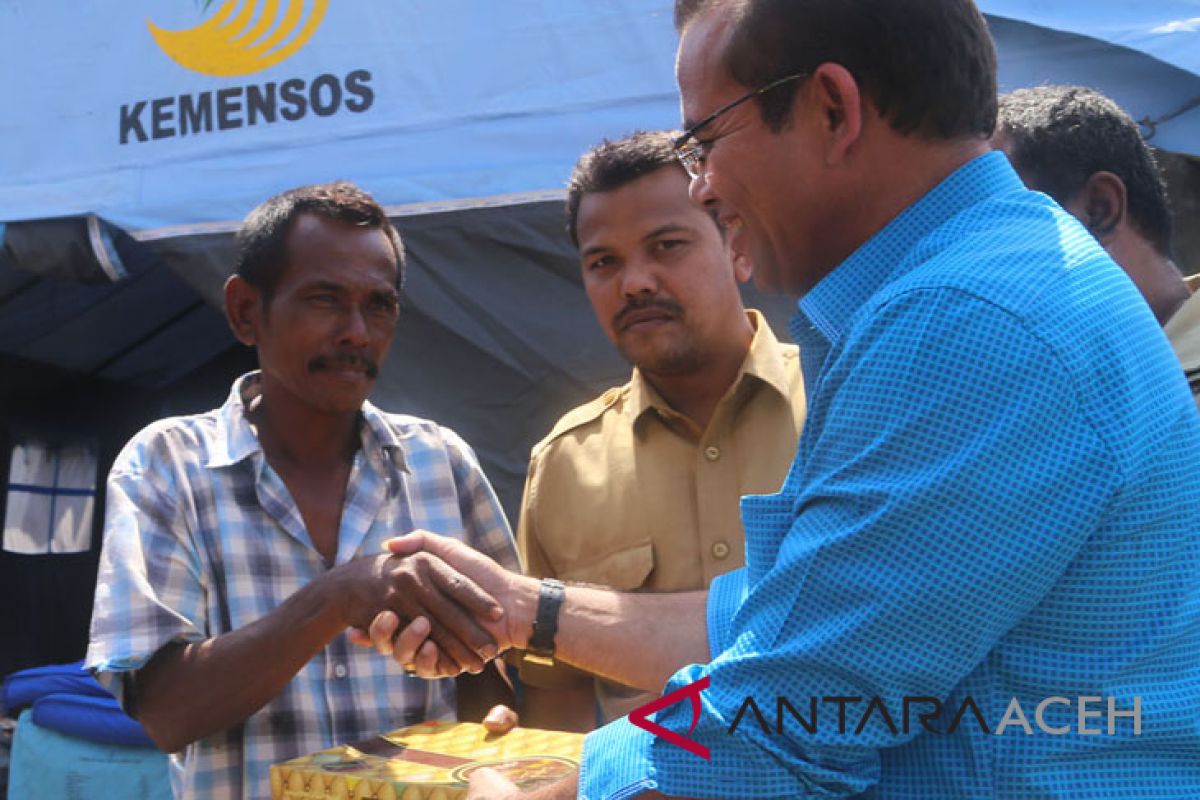 Wali Kota Lhokseumawe bantu korban kebakaran