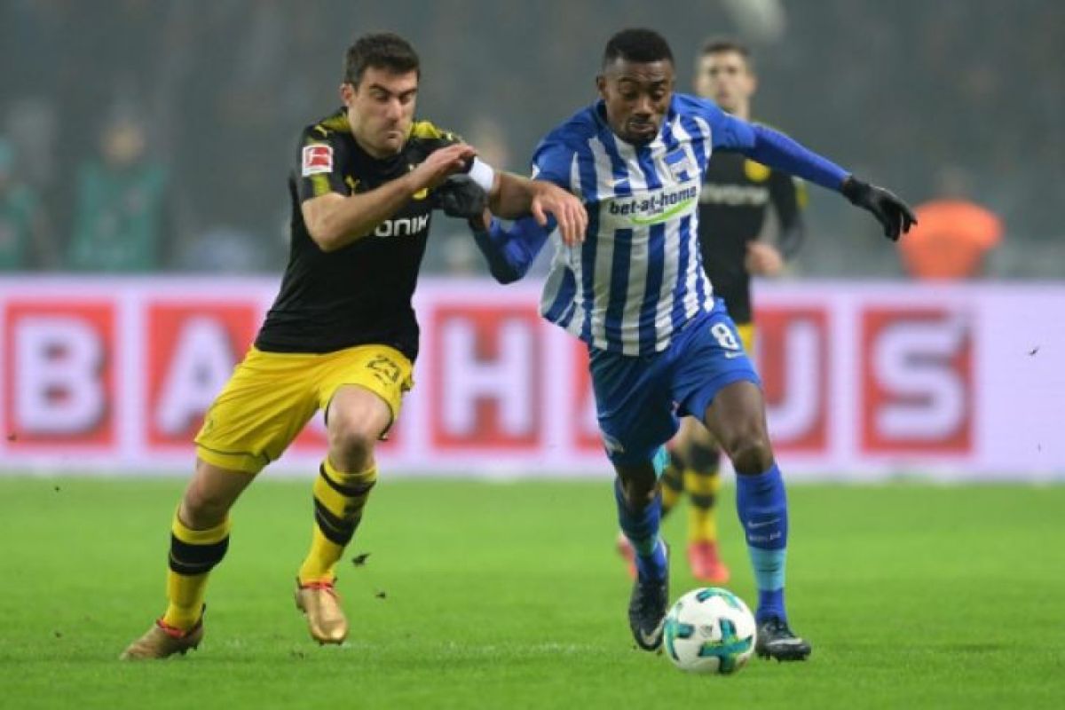 Hertha tahan imbang Dortmund 1-1