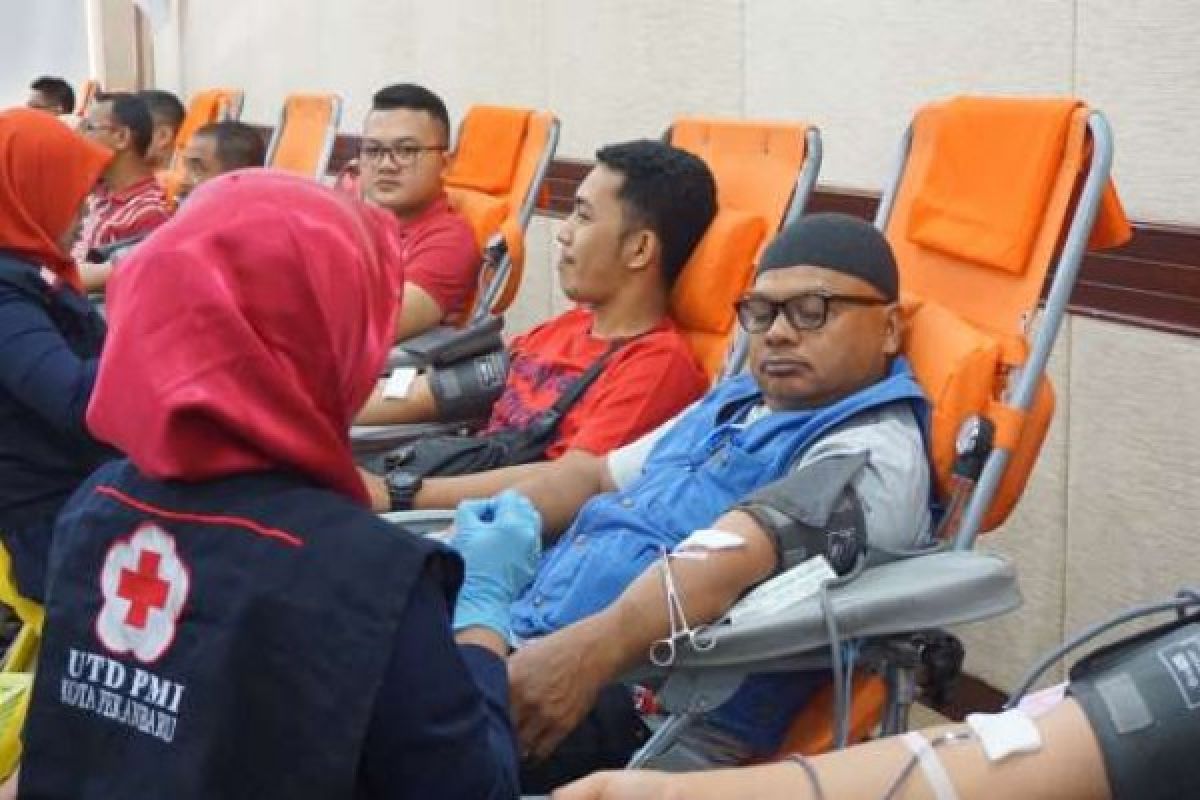 Dalam sehari, KDD Riau Kompleks Kumpulkan 1021 Kantong Darah