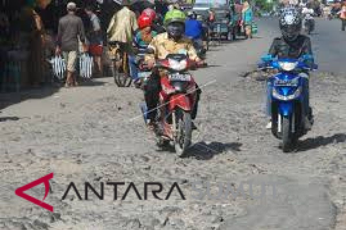 Warga Simarkaluang harapkan perbaikan jalan