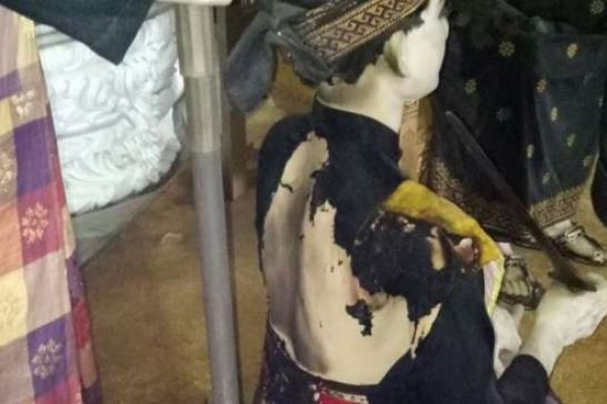 Istana Siak Dibakar, Bupati: Saya Sangat Mengutuk Tindakan Biadab Ini
