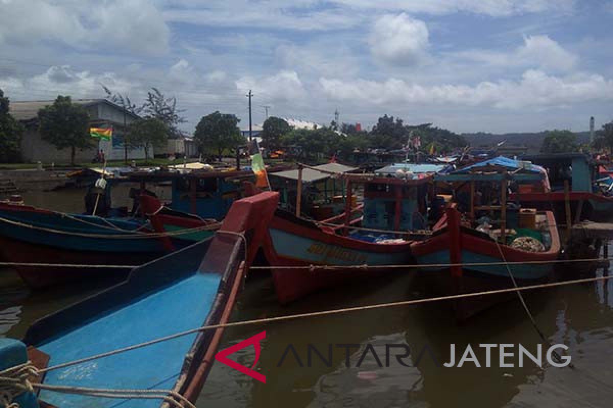 Cuaca buruk, pendapatan nelayan di Cilacap turun