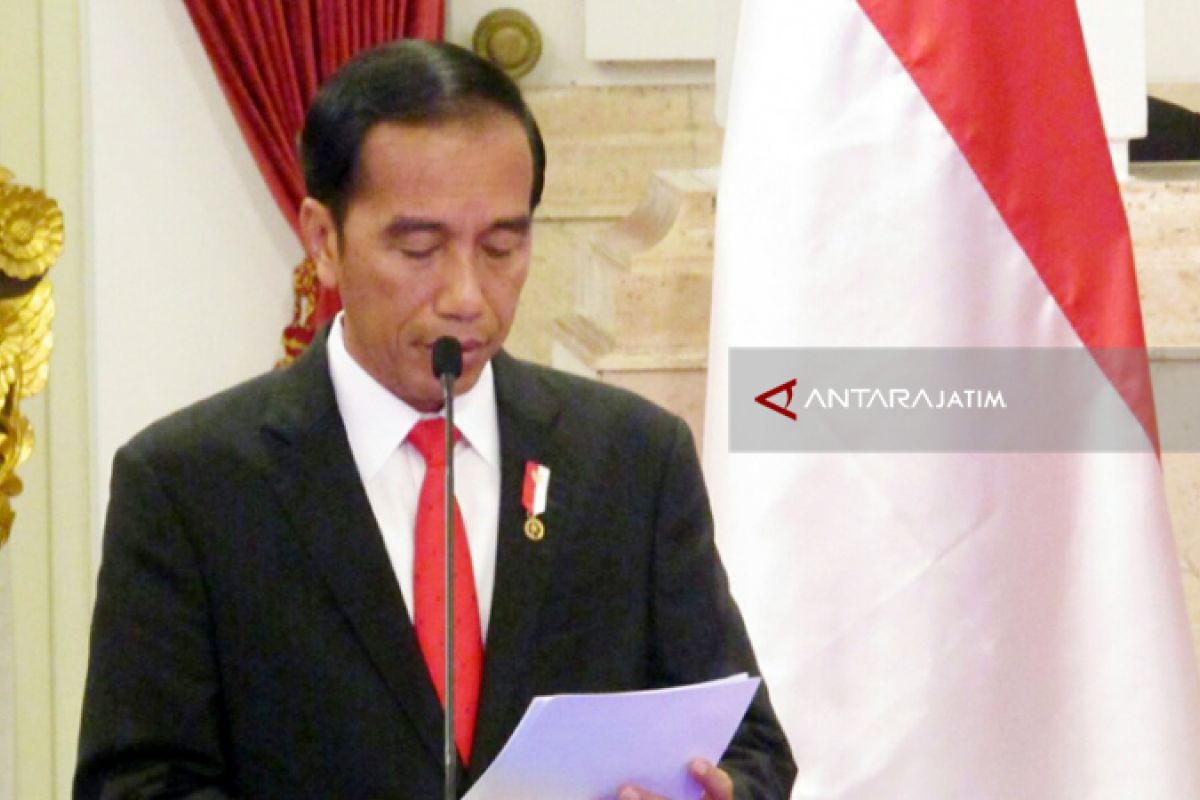 Jokowi Minta Gubernur-DPRD tak Buat Perda Baru (Video)