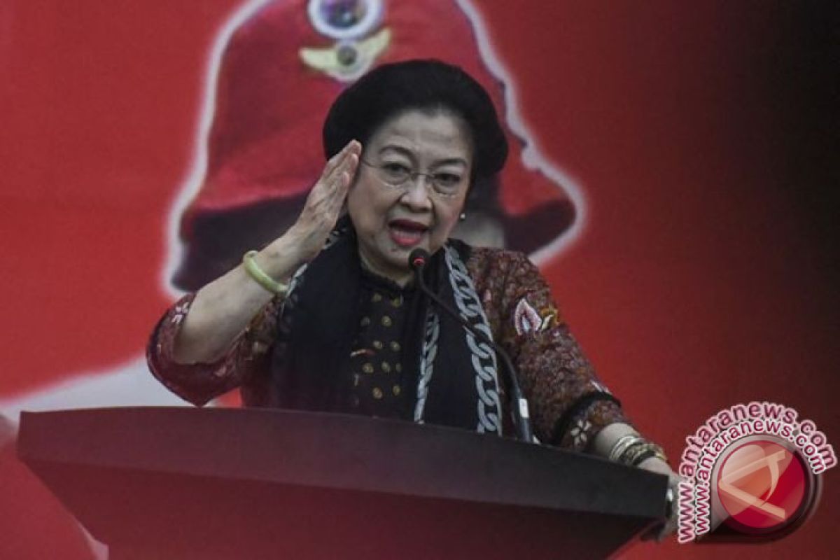 Megawati umumkan empat pasang cagub-cawagub PDIP