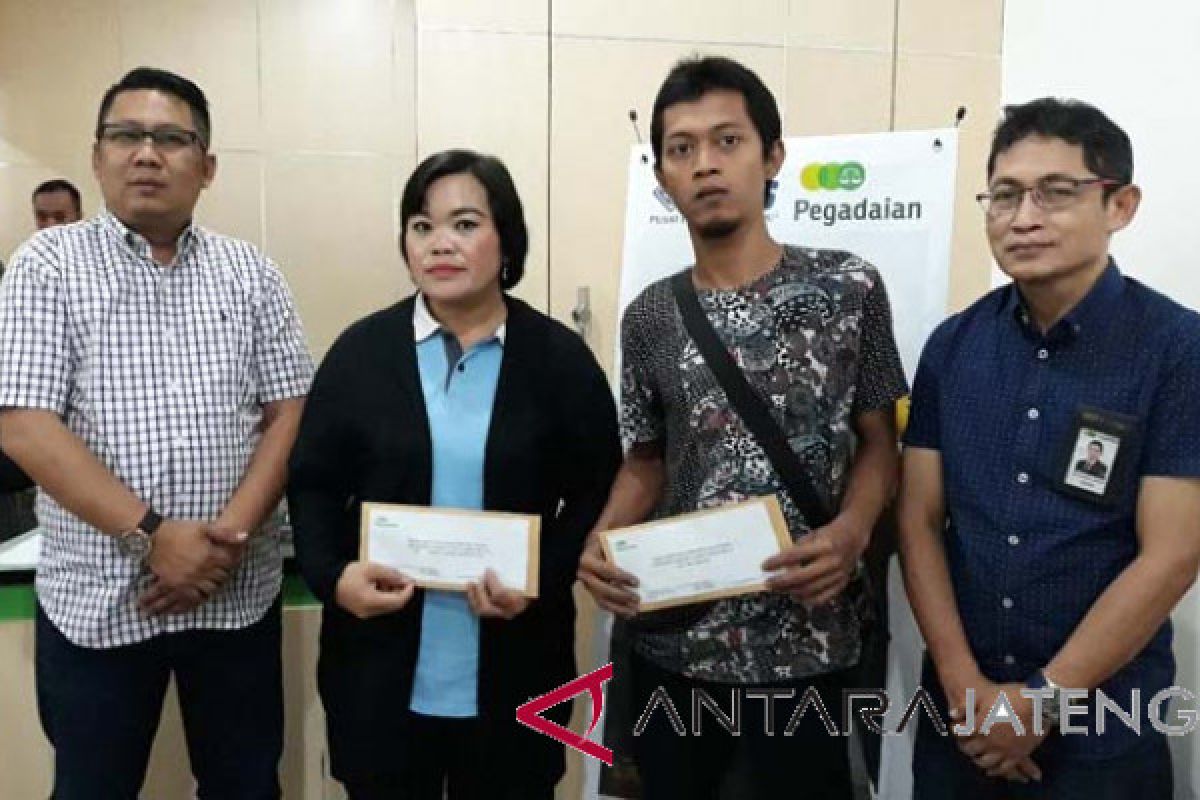 Pegadaian Karangturi serahkan santunan kematian