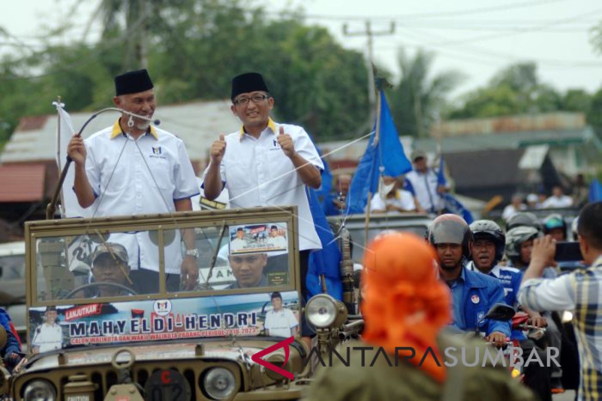 PAN Berikan SK Rekomendasi Pasangan Arief-Sachrudin