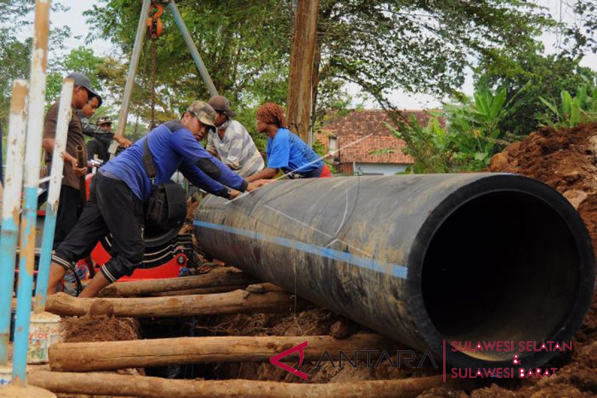 Jaringan pipa PDAM Mamuju dirusak banjir