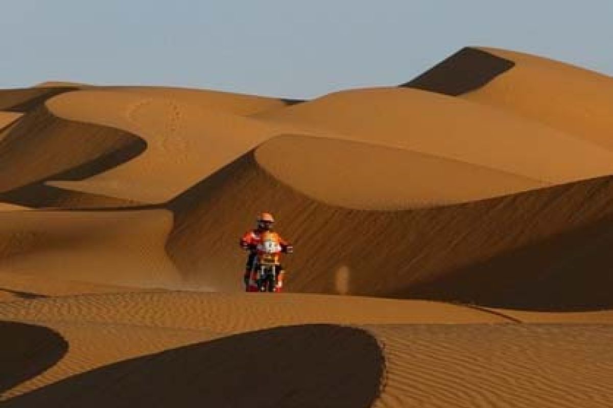 Sainz Unggul di Reli Dakar