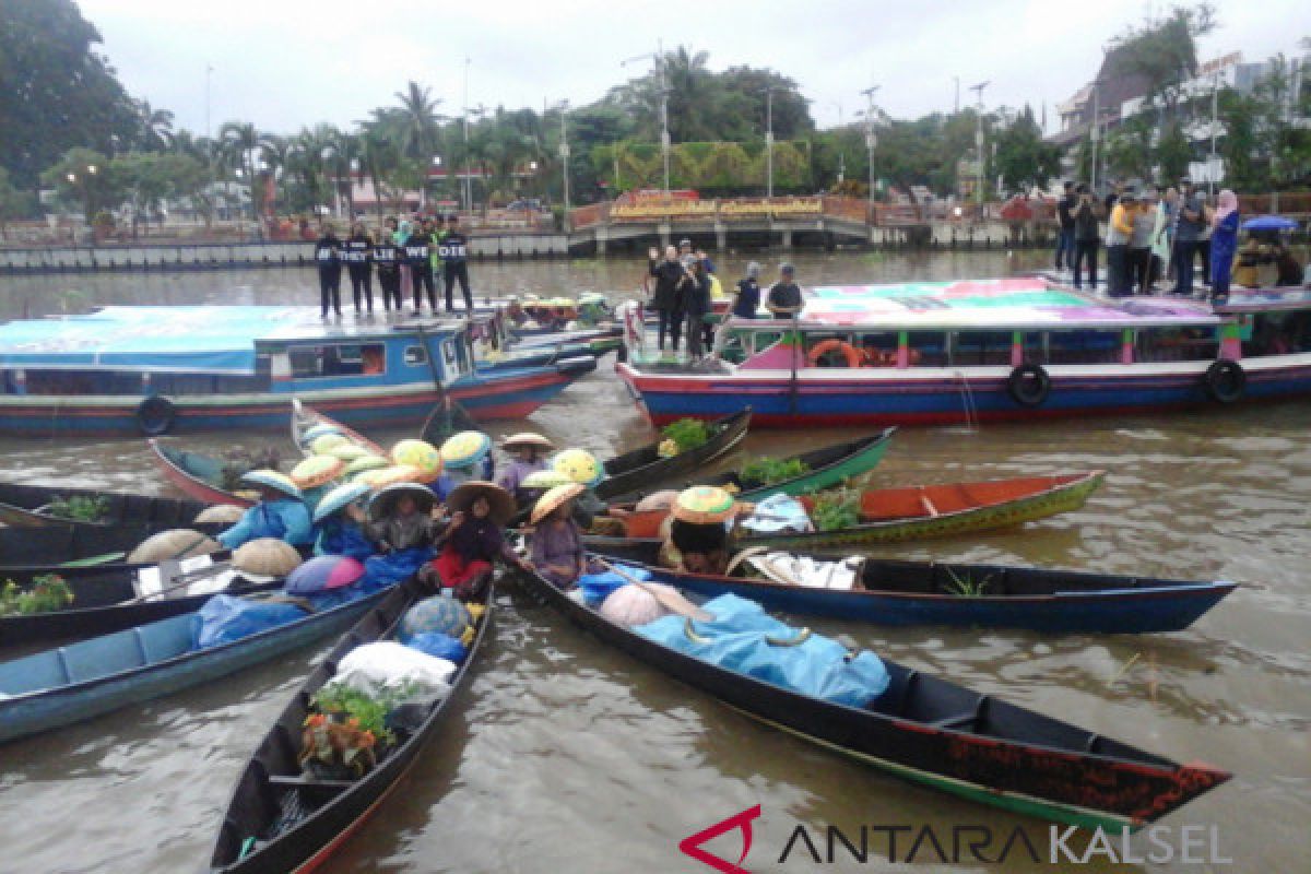 Pemprov Kalsel Kampanye Antirokok Di Sungai