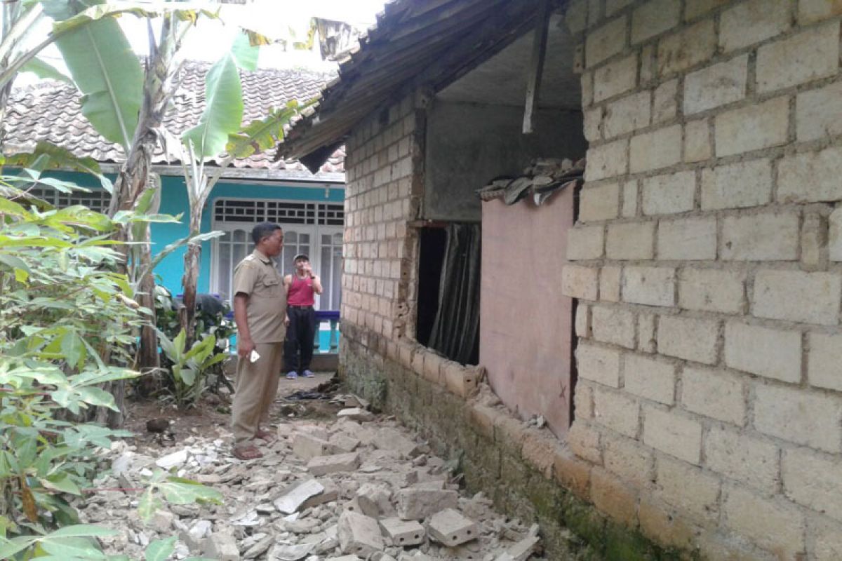 735 Bangunan di Sukabumi Rusak Akibat Gempa Lebak