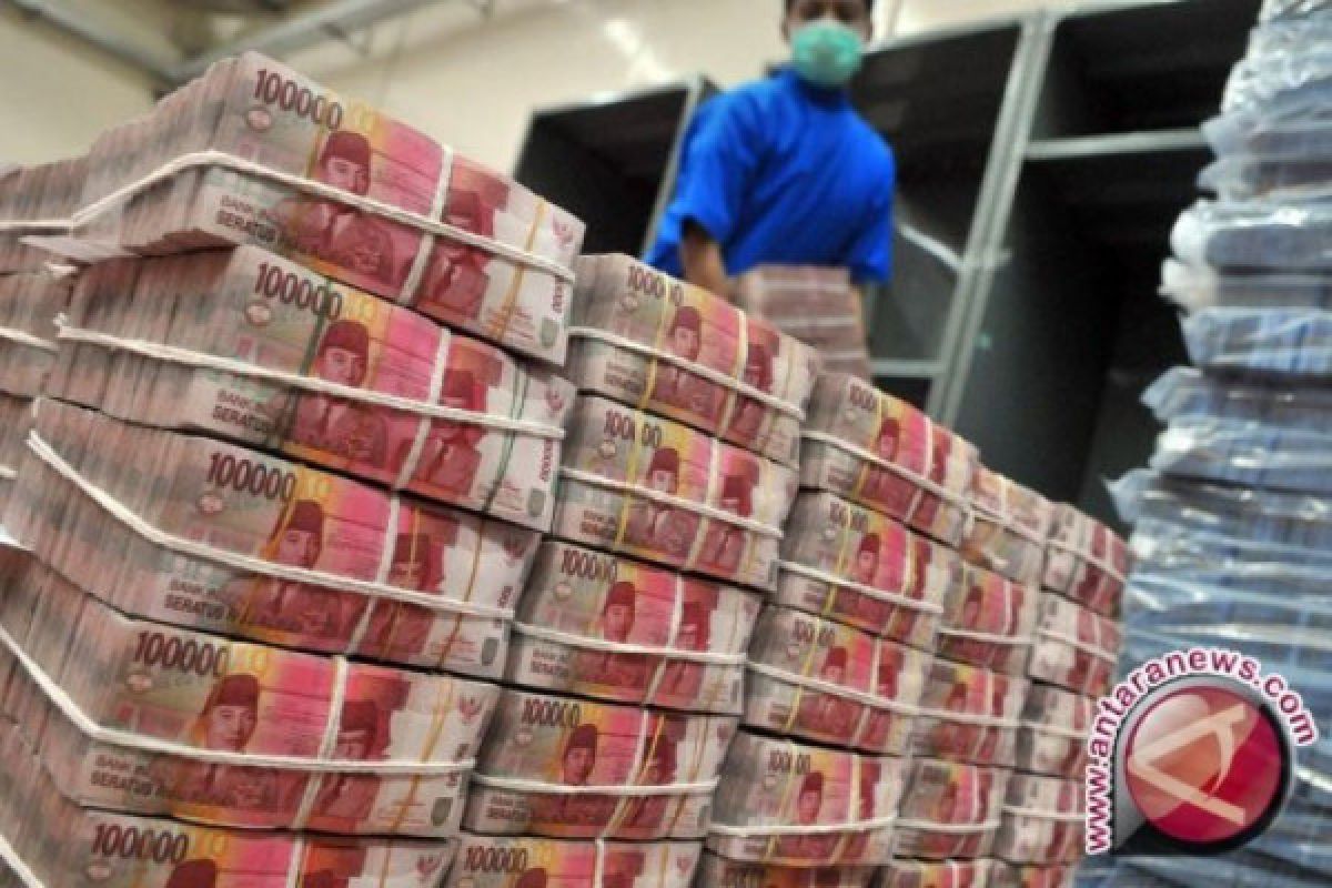 Rupiah menguat ke Rp13.639