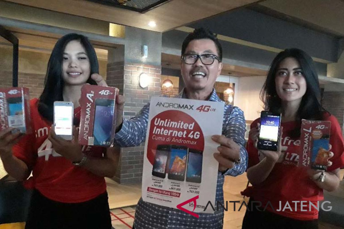 Ojek online untungkan Smartfren