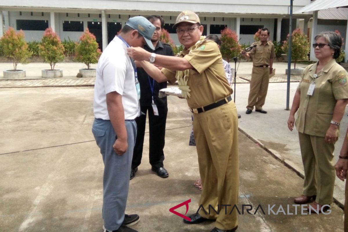 Wabup Bartim Lepas 500 Pelajar SMK Ikuti Prakerin