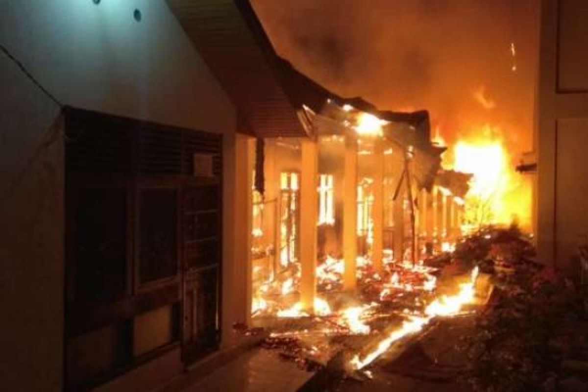 SMPN 4 Terbakar, Disdik Pekanbaru Minta Bantuan Pemerintah Pusat Membenahinya