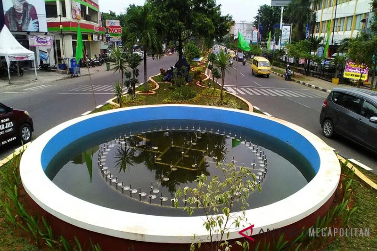 Wah, Pembangunan Taman Di Karawang Tanpa Konsep