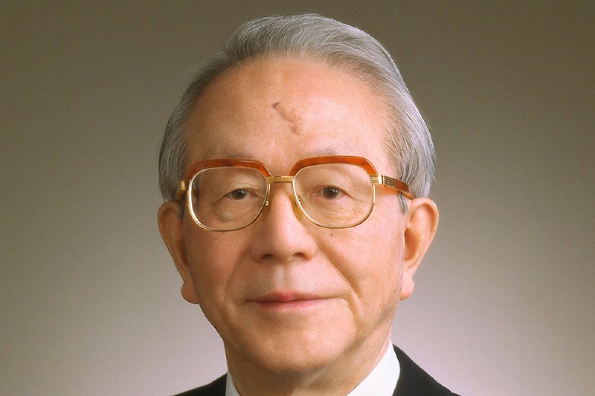 Mantan pemimpin Toyota Tatsuro Toyoda wafat