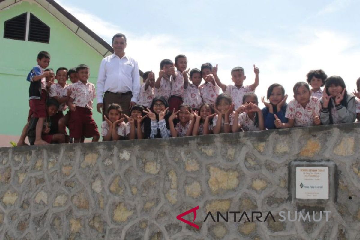 TPL bangun dyk penahan sekolah di Sipahutar