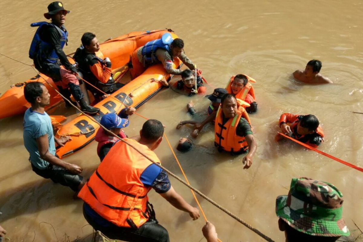 Korban tenggelam di sungai Jepara ditemukan tewas
