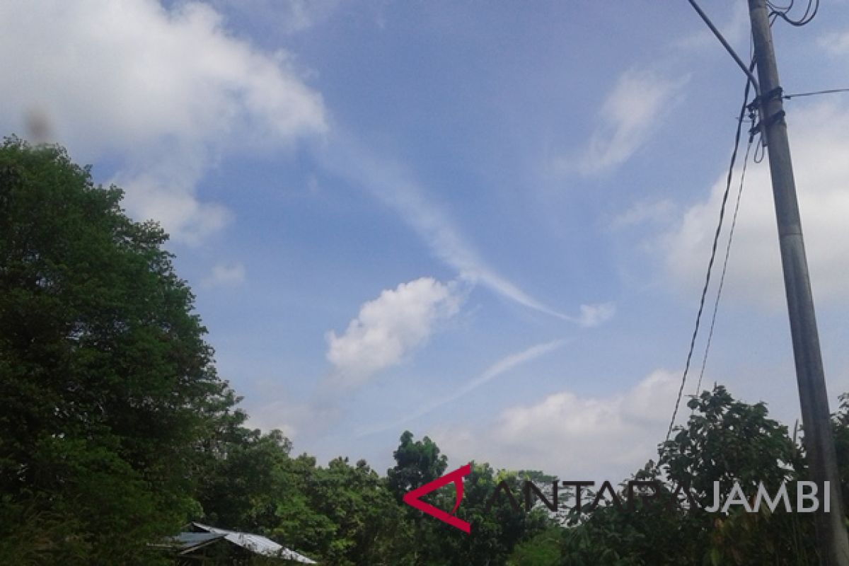 Awan unik di langit Jambi