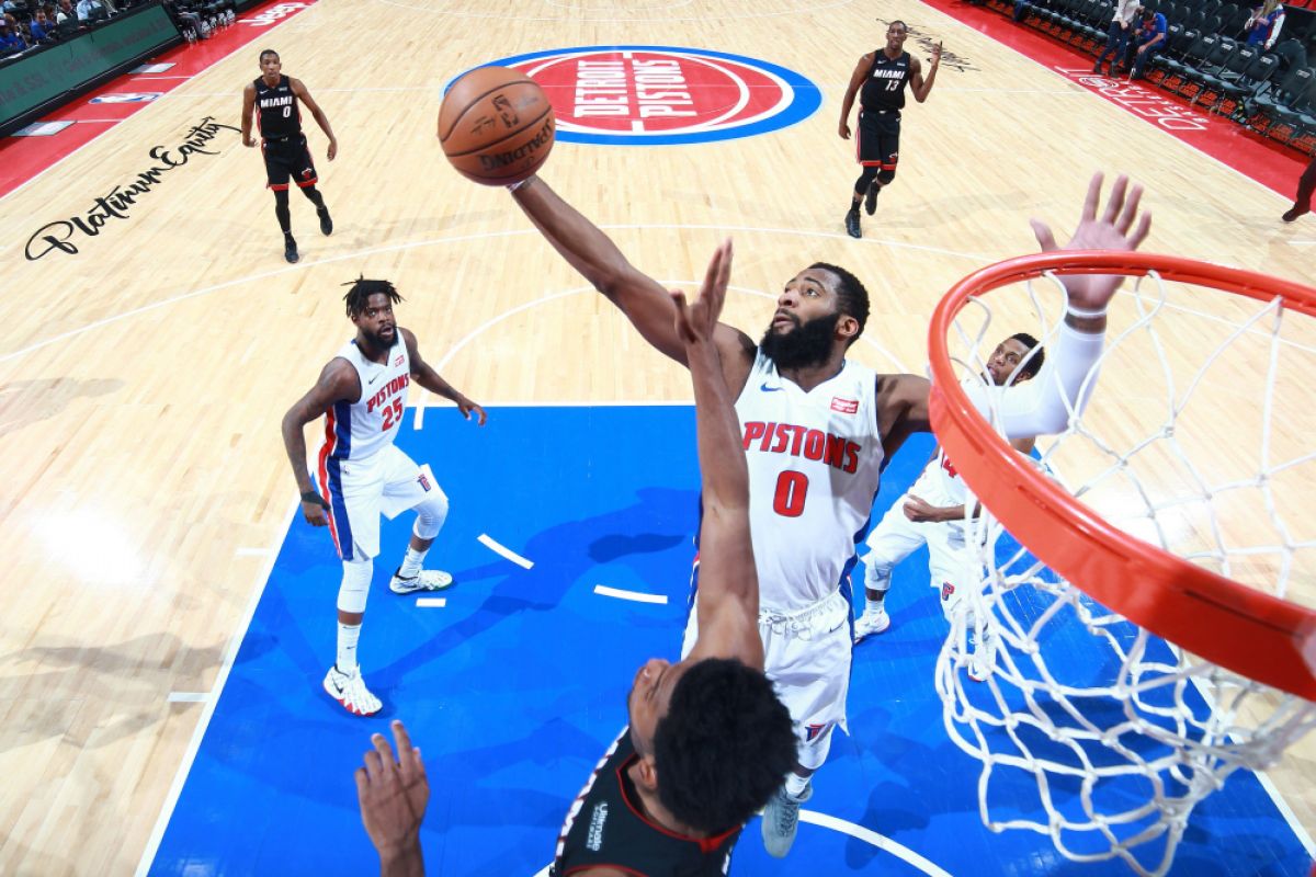 Andre Drummond "double-double", Pistons atasi Heat