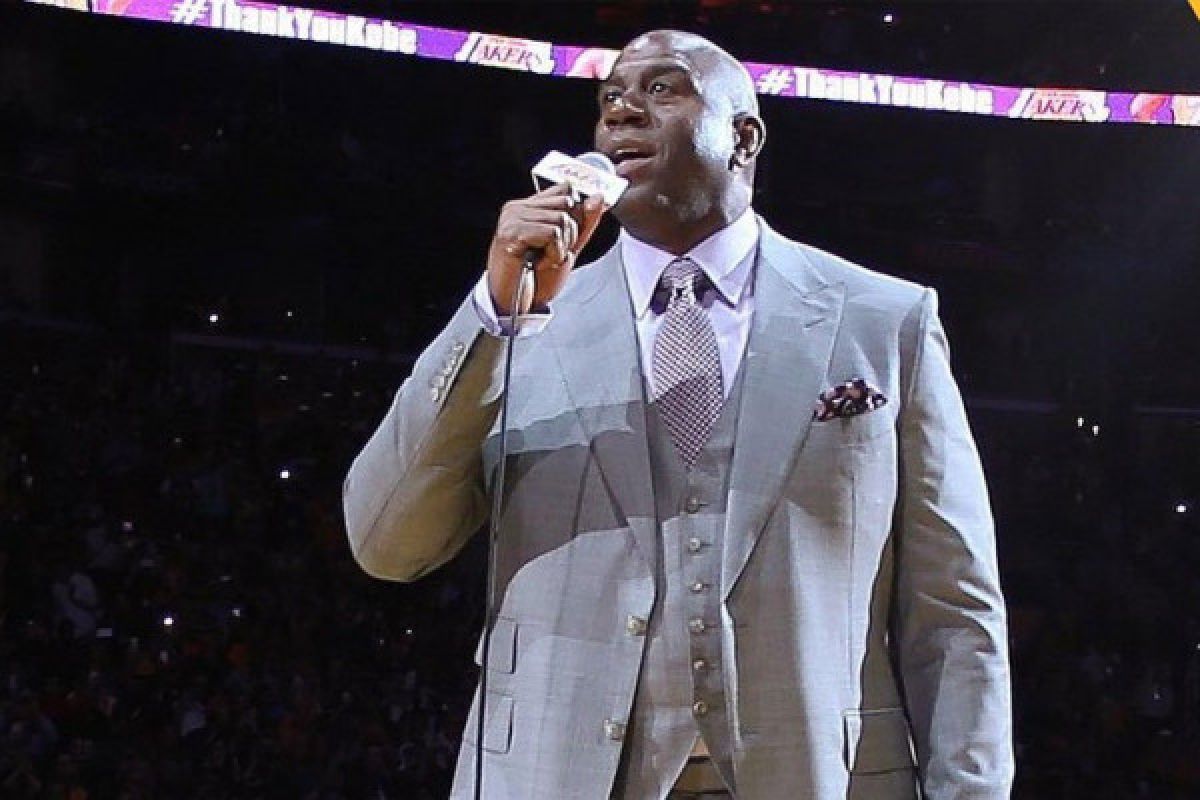 Lakers didenda NBA gara-gara wawancara Magic Johnson