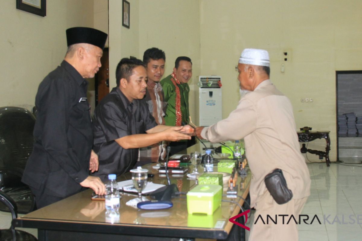 DPRD Berikan Tanggapan Pedas Terhadap Tiga Raperda