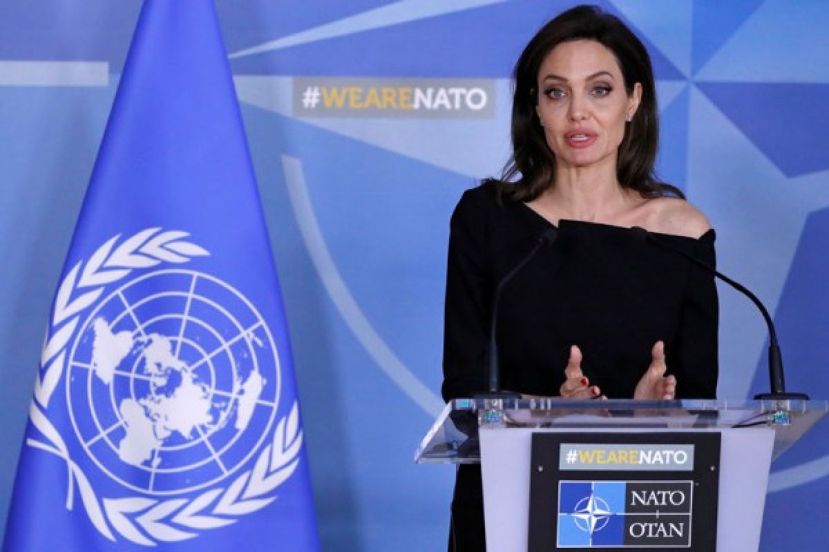 Angelina Jolie bekerja sama dengan NATO untuk perangi kekerasan seksual