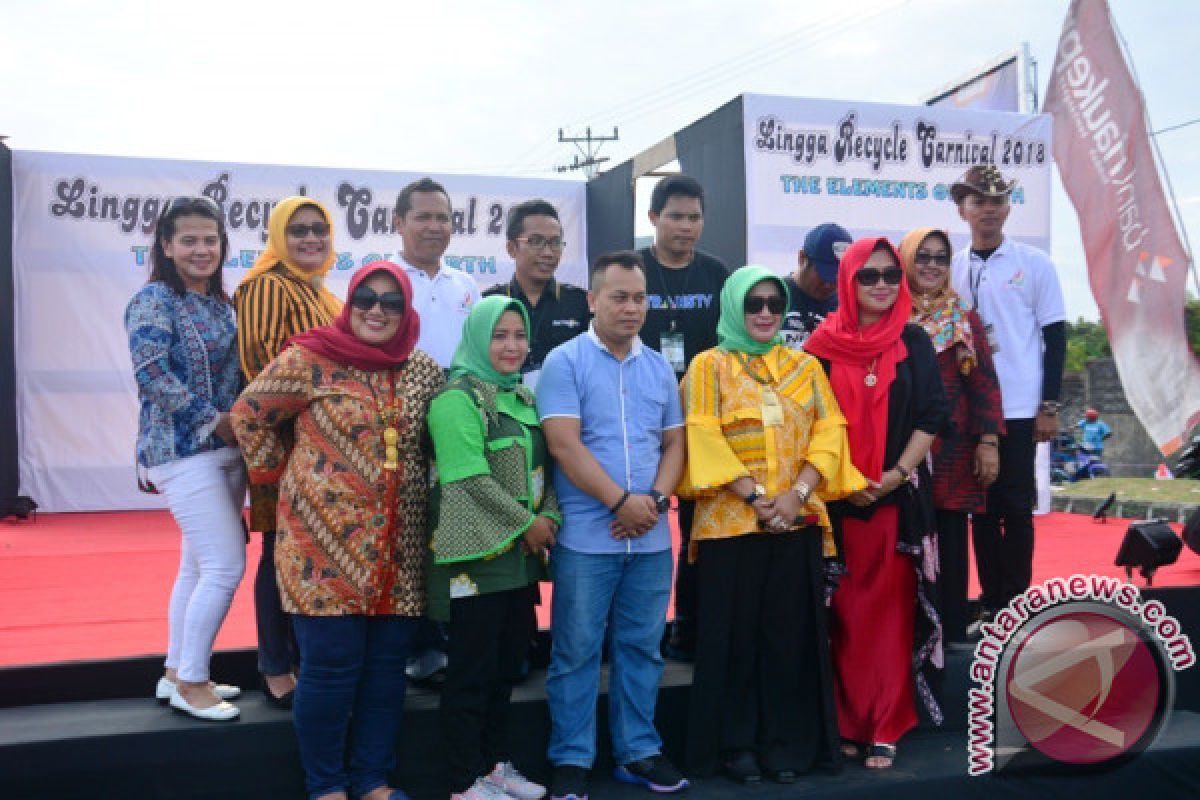 DPD Akari Kepri Apresiasi Lingga Recycle Carnival