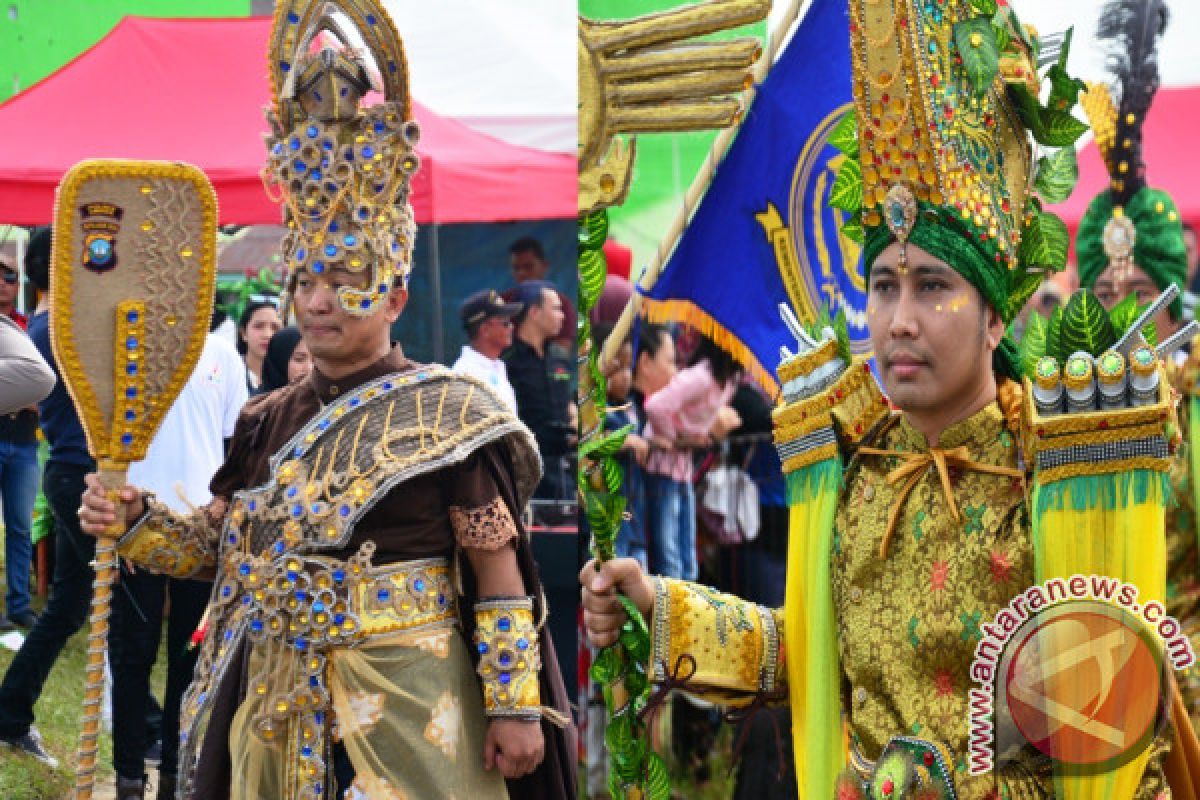 Kapolres dan Kabandara ramaikan Lingga Recycle Carnival