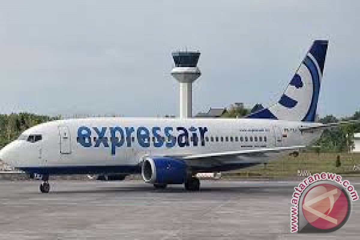 Medio Februari, Express Air Terbang Perdana