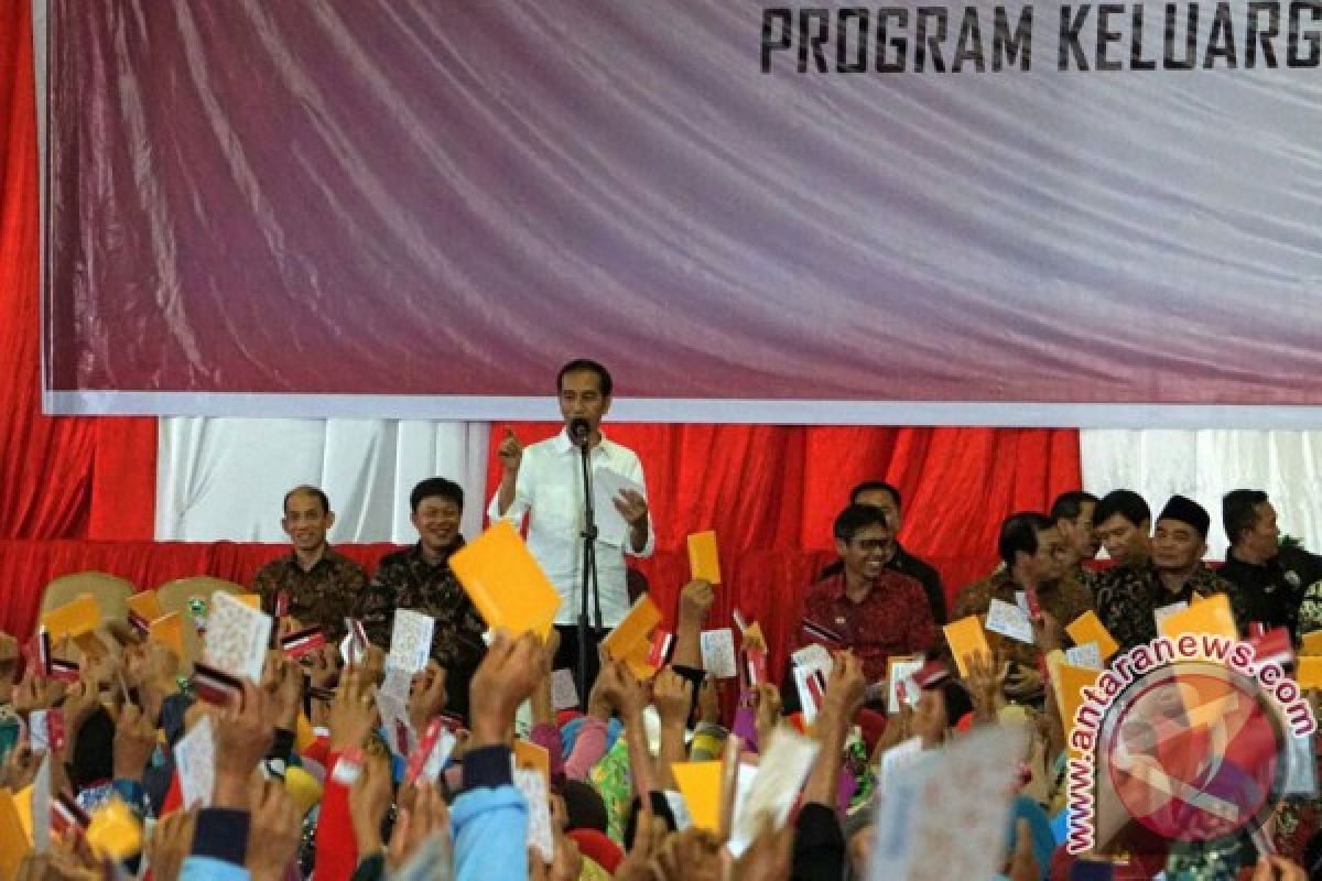 Presiden Jokowi ingatkan masyarakat bersatu di tengah keberagaman