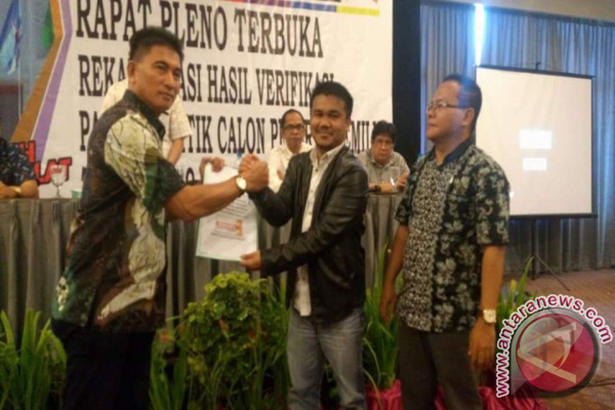 KPU  Manado Serahkan Hasil Verifikasi 16 Parpol