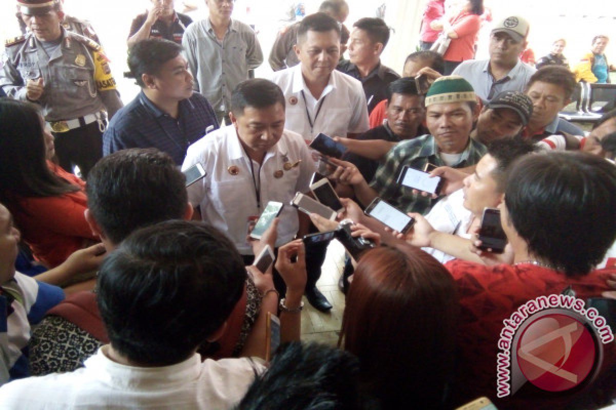 Cuti Kampanye, JS Kembalikan Mobil Dinas Sampai Kursi Rapat