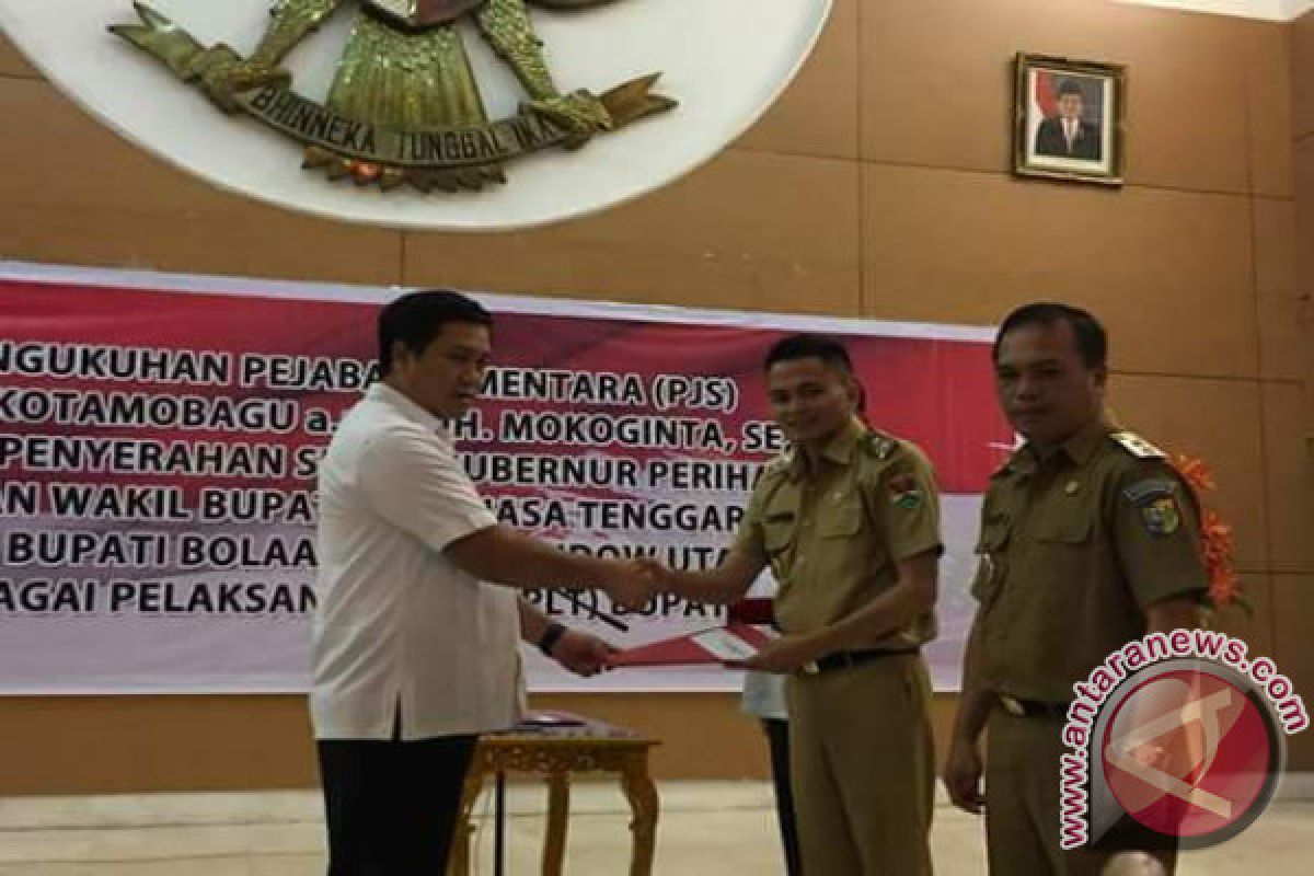 Ronald Kandoli Pelaksana Tugas Bupati Minahasa Tenggara