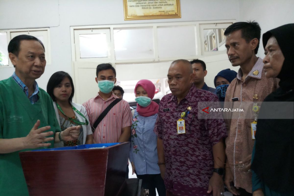 Bayi Kembar Siam Salma Meninggal Dunia