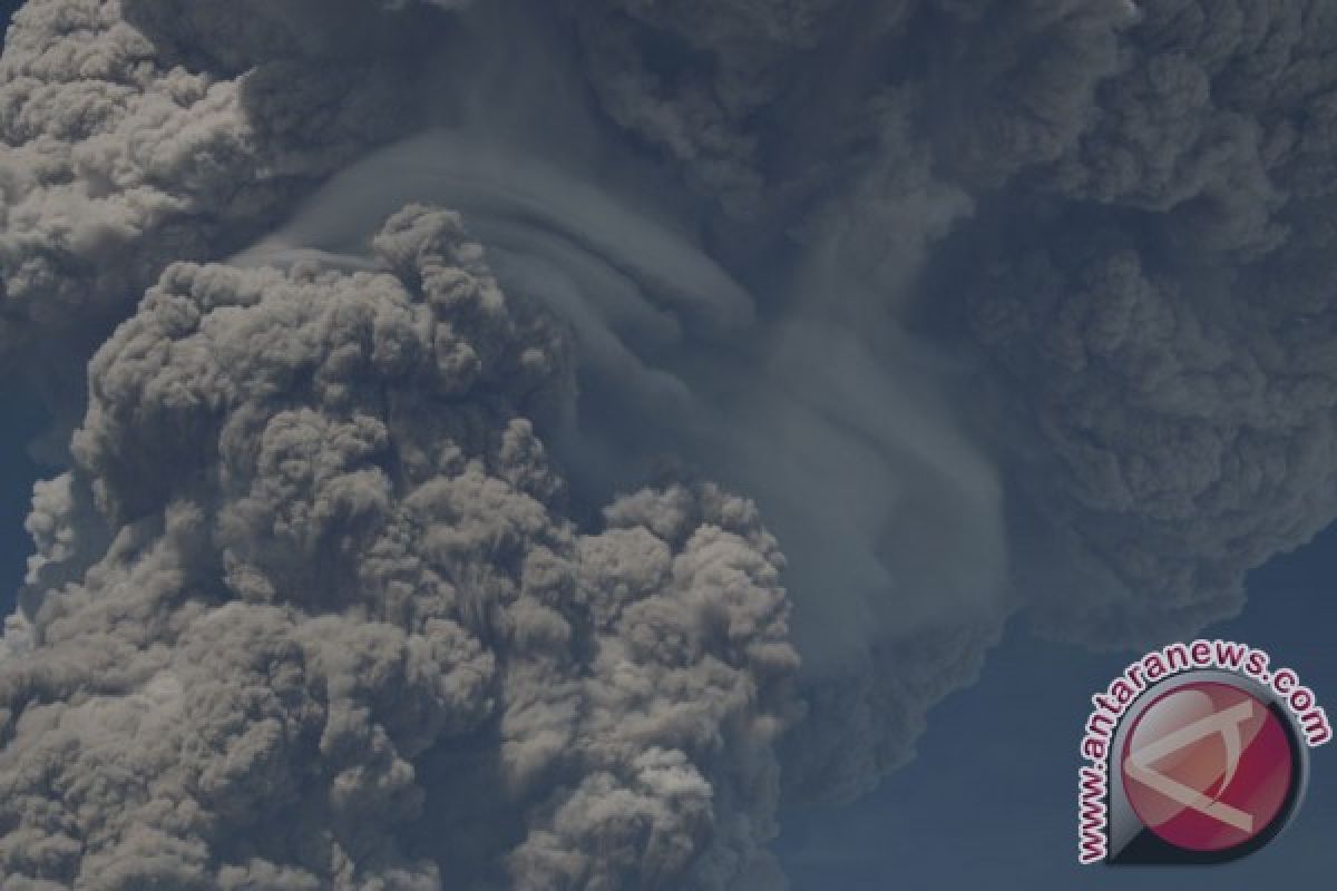 BMKG: abu vulkanik Gunung Sinabung tutupi langit di Aceh