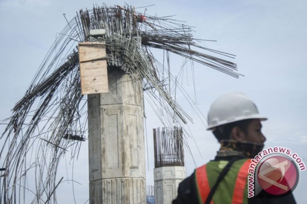 Widodo orders tight supervision of infrastructure projects