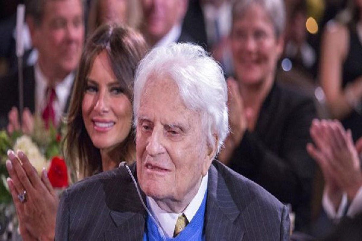 Tanggapan atas meninggalnya Evangelis Billy Graham