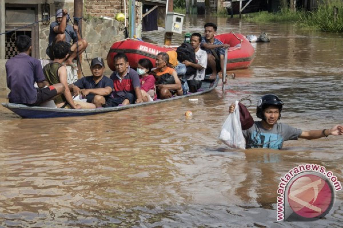 BNPB sebut banjir di Jawa rendam ribuan rumah