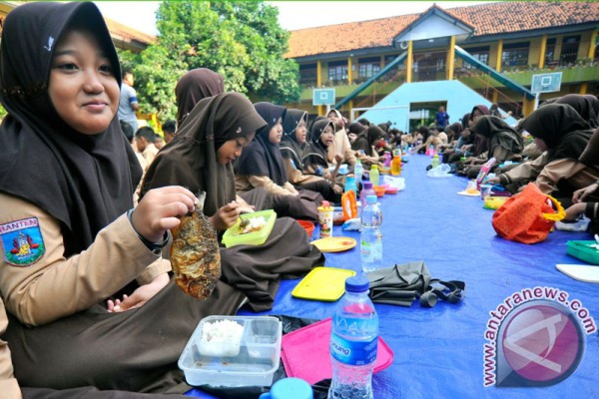 Sarapan pagi tingkatkan kosentrasi belajar anak