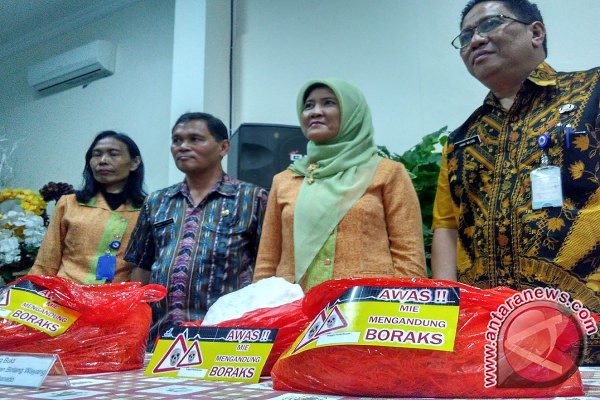 Disperindag Manado tindak pedagang jual pangan berboraks